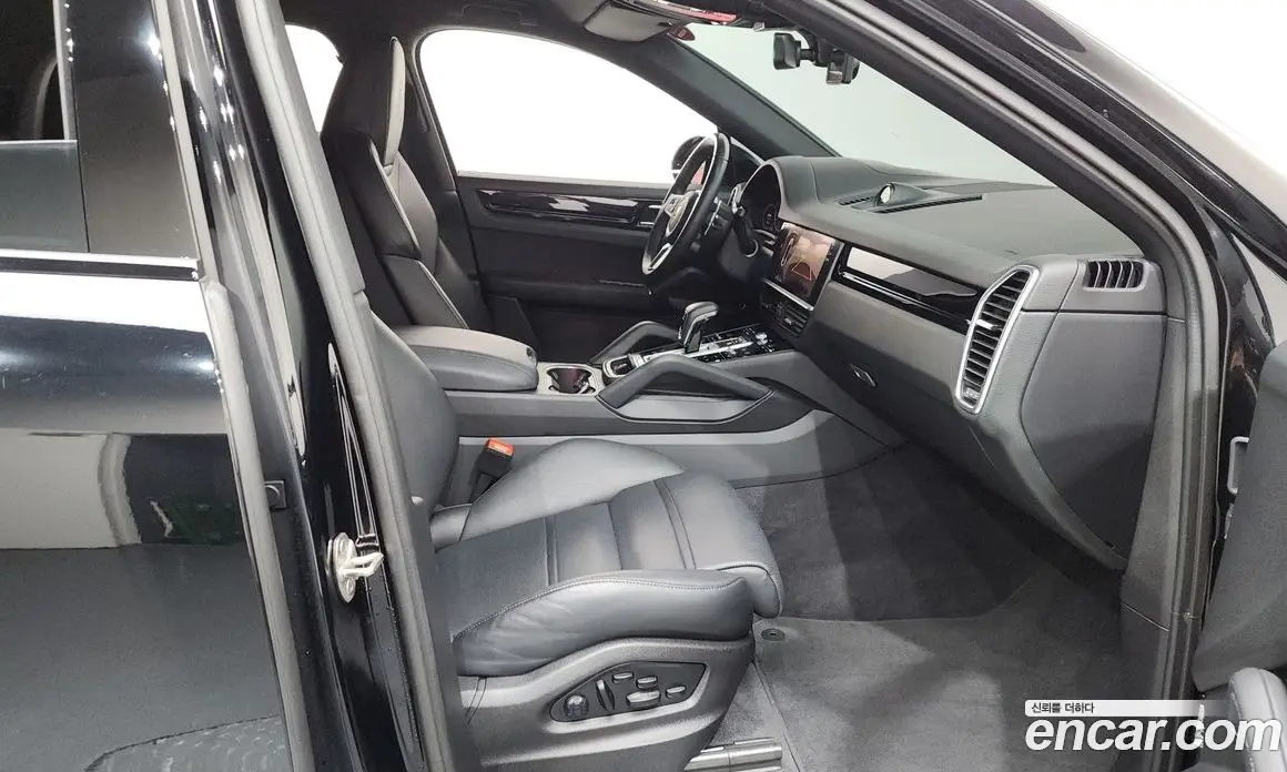 Porsche Cayenne 2022 3.0 автомат (гидро), фото 16