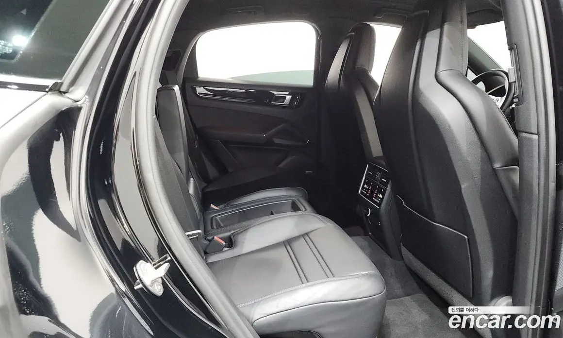 Porsche Cayenne 2022 3.0 автомат (гидро), фото 17