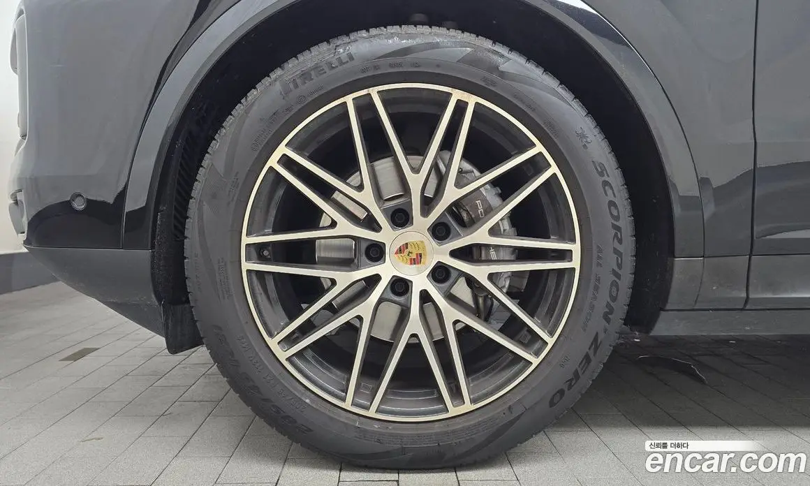 Porsche Cayenne 2024 3.0 автомат (гидро), фото 5
