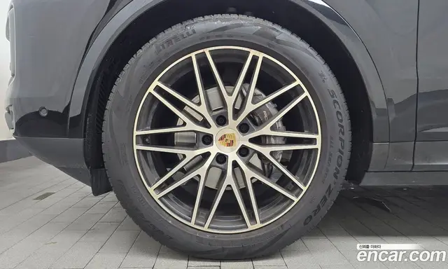 Porsche Cayenne 2024 3.0 автомат (гидро), миниатюра 5