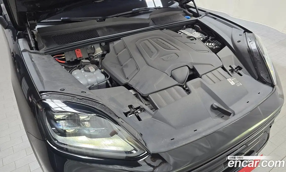 Porsche Cayenne 2024 3.0 автомат (гидро), фото 6