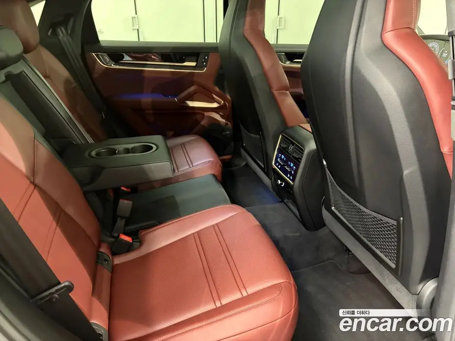 Porsche Cayenne 2025 4.0 автомат (гидро), фото 14