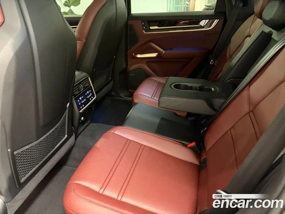 Porsche Cayenne 2025 4.0 автомат (гидро), фото 15