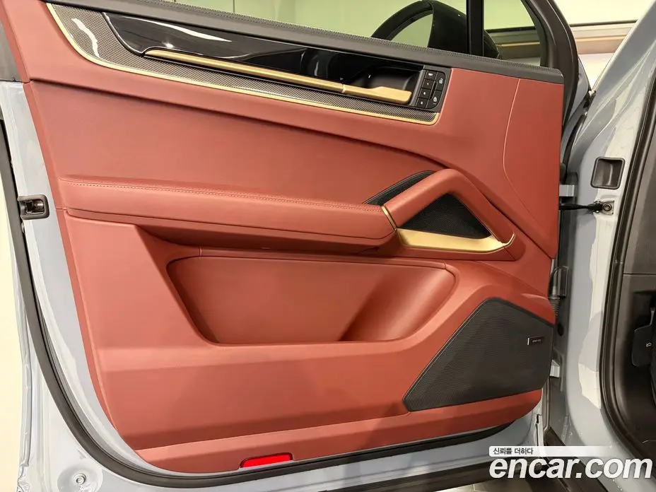 Porsche Cayenne 2025 4.0 автомат (гидро), фото 10