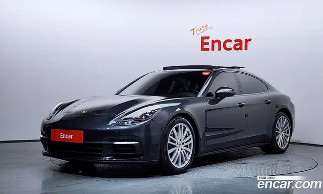 Porsche Panamera 2018 3.0 автомат (гидро), миниатюра 1