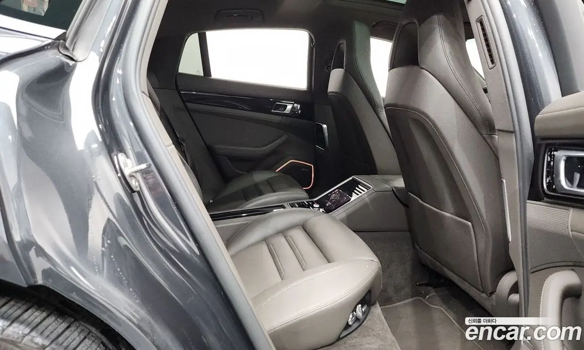 Porsche Panamera 2018 3.0 автомат (гидро), фото 17