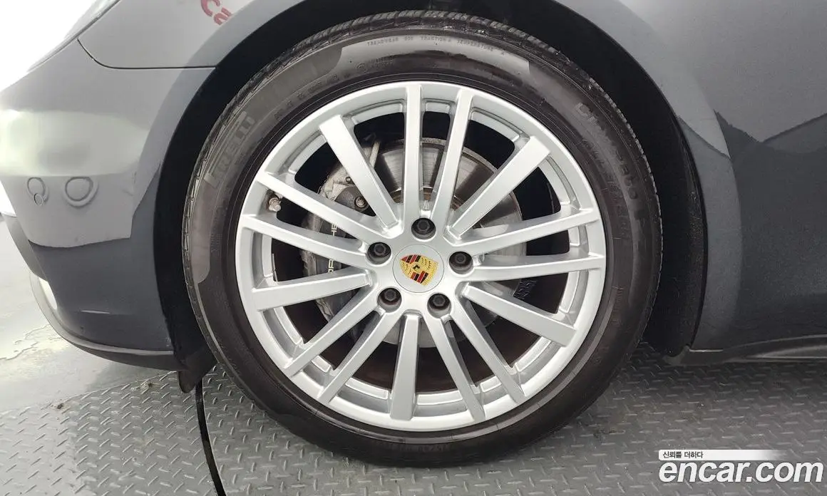 Porsche Panamera 2018 3.0 автомат (гидро), фото 5