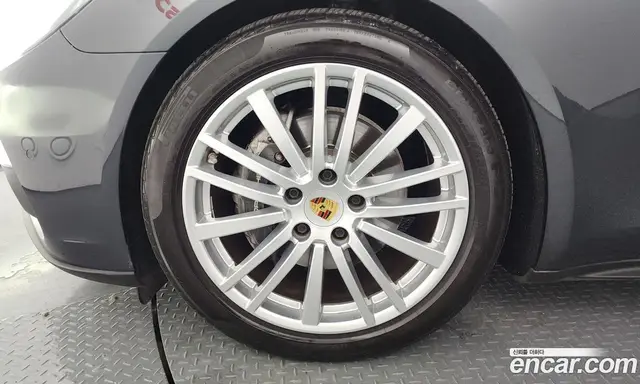 Porsche Panamera 2018 3.0 автомат (гидро), миниатюра 5