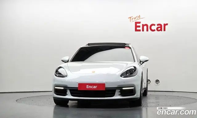 Porsche Panamera 2018 3.0 автомат (гидро), миниатюра 3
