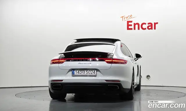 Porsche Panamera 2018 3.0 автомат (гидро), миниатюра 4