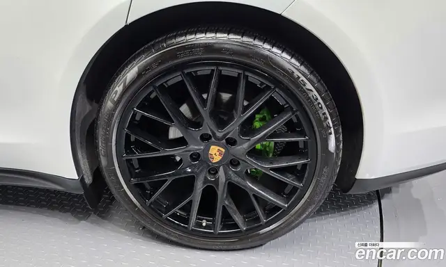 Porsche Panamera 2018 3.0 автомат (гидро), миниатюра 7