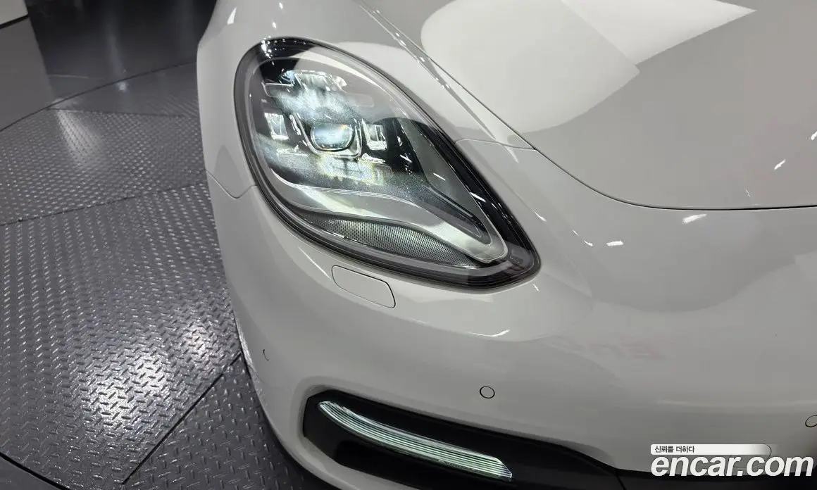 Porsche Panamera 2018 3.0 автомат (гидро), фото 8