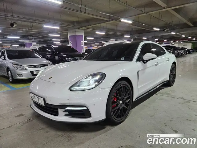 Porsche Panamera 2020 3.0 автомат (гидро), миниатюра 3