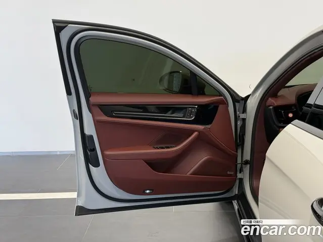 Porsche Panamera 2026 4.0 автомат (гидро), миниатюра 8