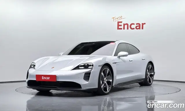 Porsche Taycan, 2021, 41 328 км
