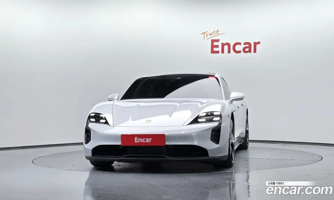 Porsche Taycan 2021 0.1 автомат (гидро), фото 3 Porsche Taycan 2021 0.1 автомат (гидро), фото 3