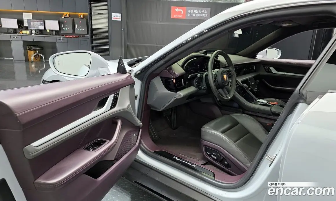 Porsche Taycan 2021 0.1 автомат (гидро), фото 10 Porsche Taycan 2021 0.1 автомат (гидро), фото 10