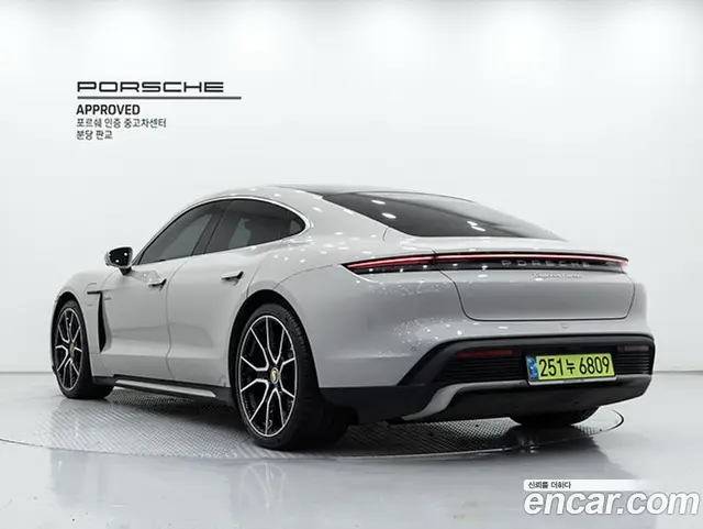 Porsche Taycan 2024 0.1 автомат (гидро), миниатюра 2
