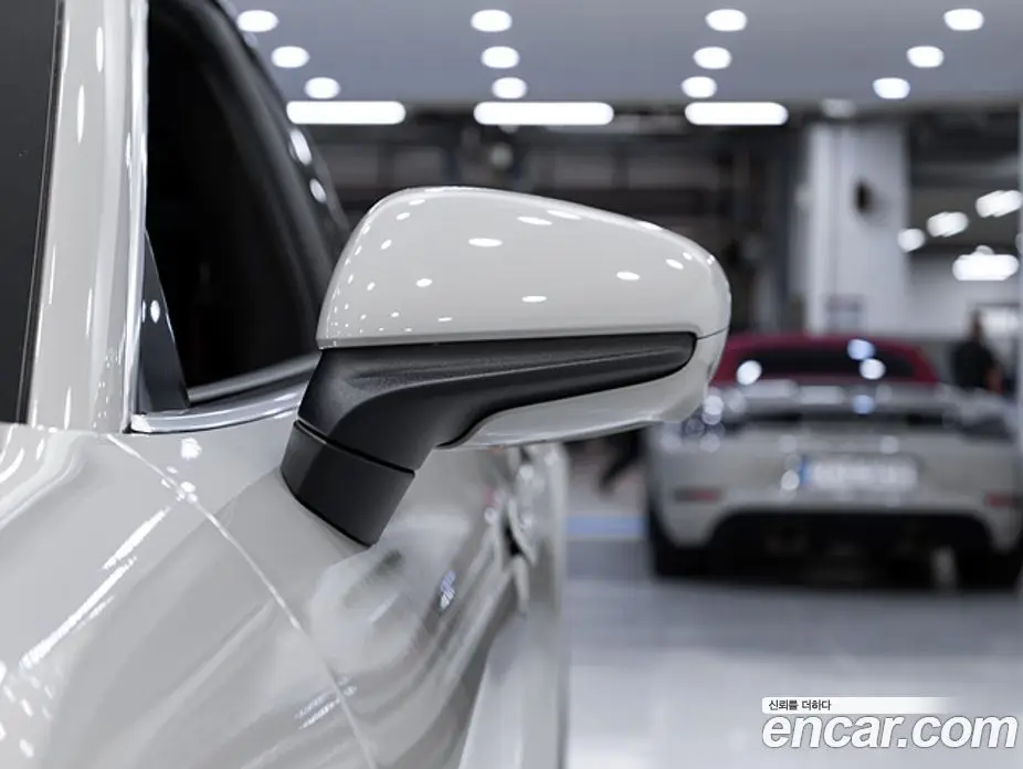 Porsche Taycan 2024 0.1 автомат (гидро), фото 16