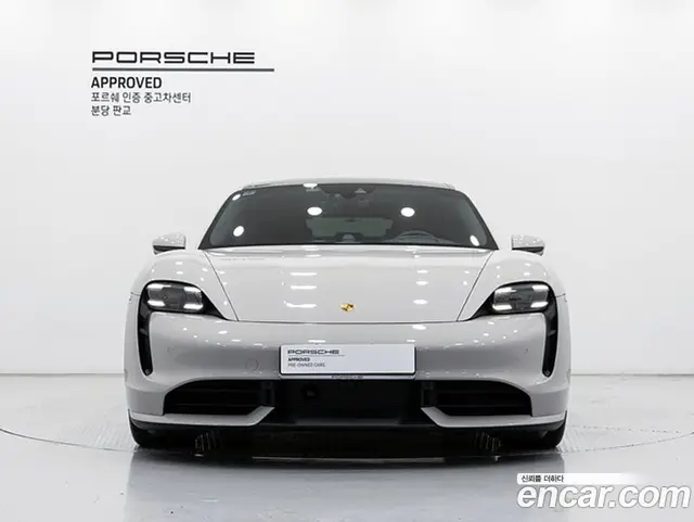 Porsche Taycan 2024 0.1 автомат (гидро), миниатюра 3