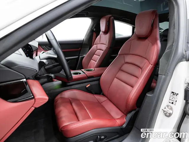 Porsche Taycan 2024 0.1 автомат (гидро), миниатюра 10