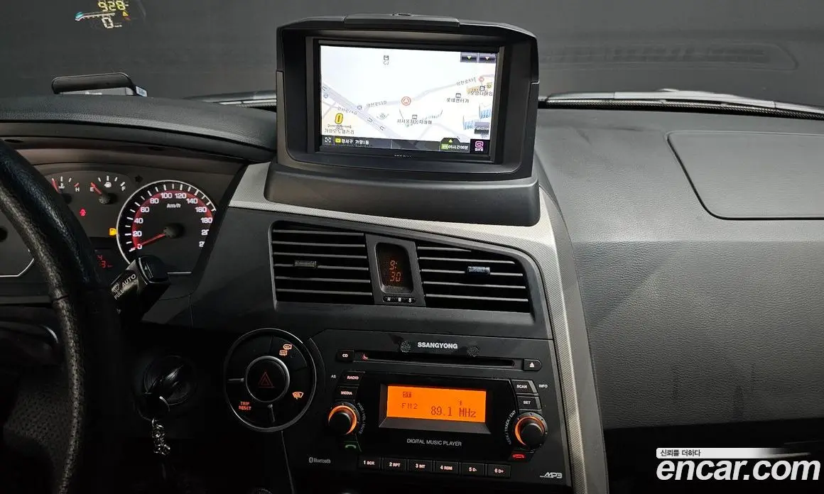 SsangYong Korando 2013 2.0 автомат (гидро), фото 14