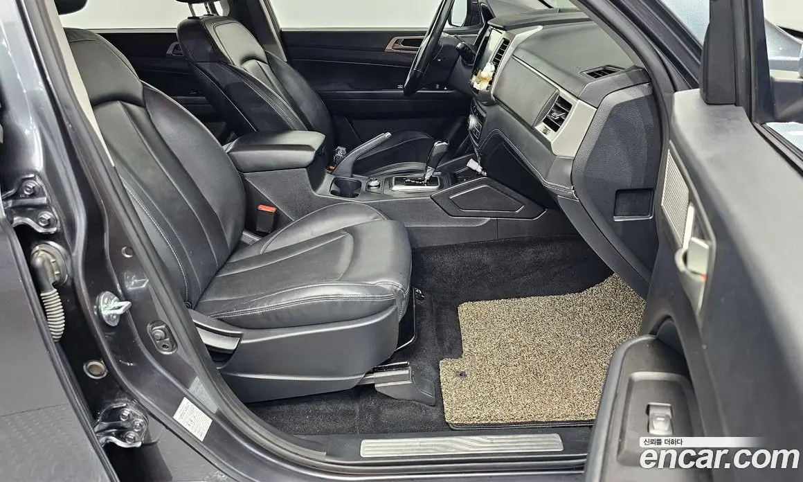 SsangYong Rexton 2018 2.2 автомат (гидро), фото 11