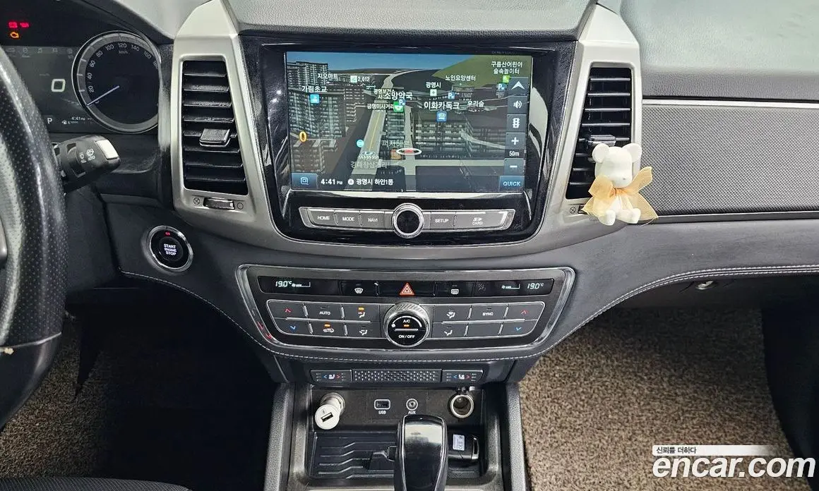 SsangYong Rexton 2018 2.2 автомат (гидро), фото 17