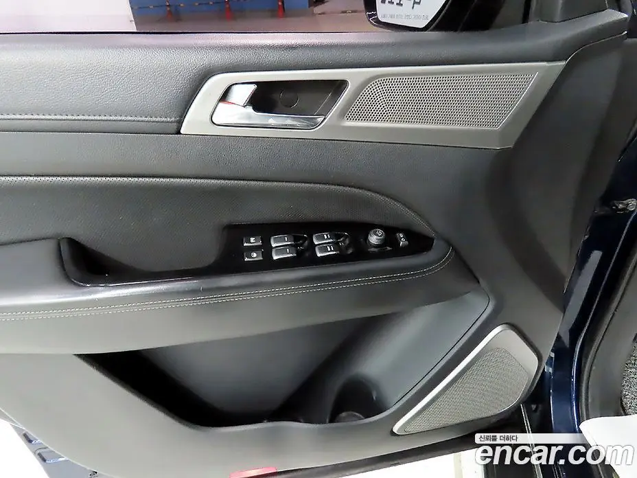 SsangYong Rexton 2018 2.2 автомат (гидро), фото 15