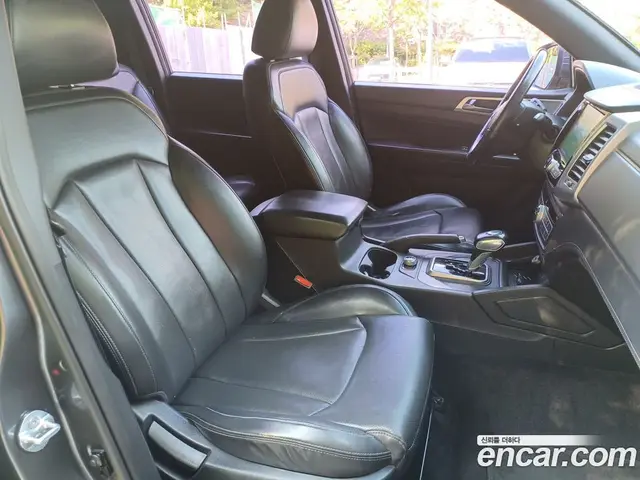 SsangYong Rexton 2019 2.2 автомат (гидро), миниатюра 9 SsangYong Rexton 2019 2.2 автомат (гидро), миниатюра 9