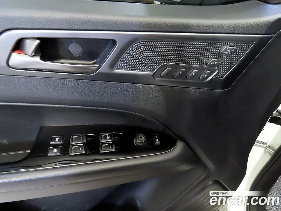 SsangYong Rexton 2023 2.2 автомат (гидро), фото 13 SsangYong Rexton 2023 2.2 автомат (гидро), фото 13