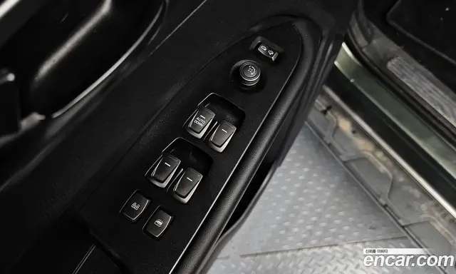 SsangYong Rexton 2023 2.2 автомат (гидро), миниатюра 11