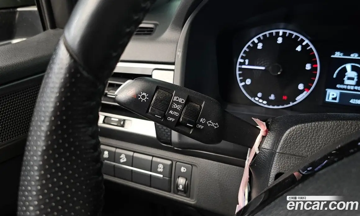 SsangYong Rexton 2023 2.2 автомат (гидро), фото 20