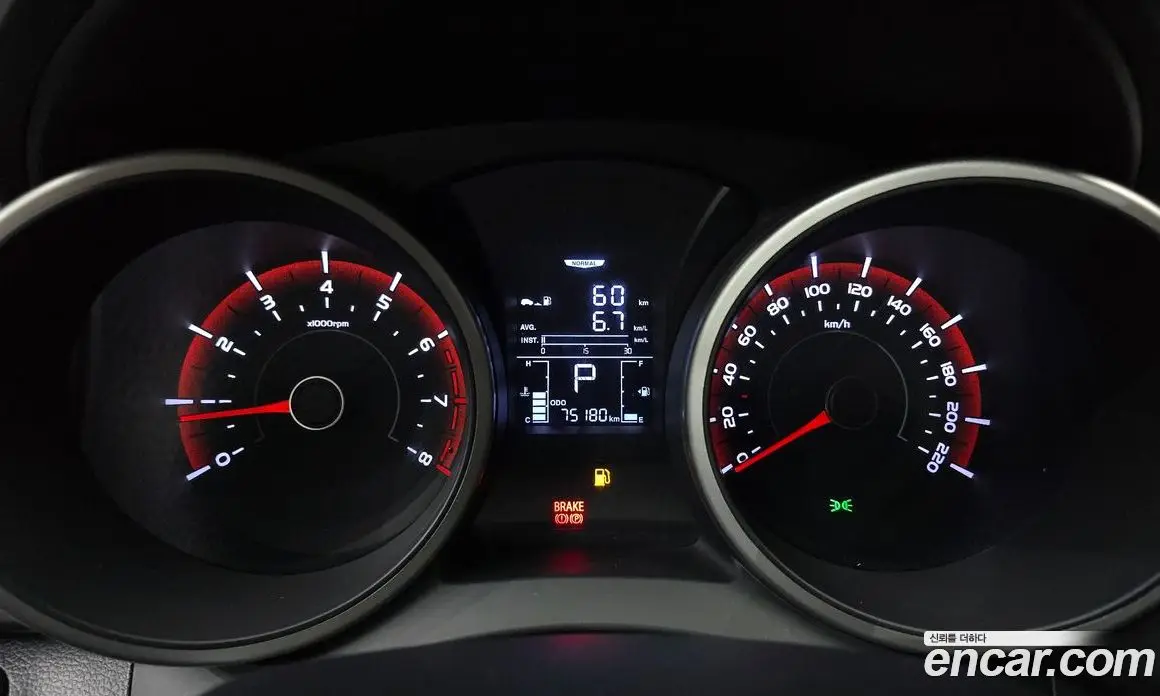 SsangYong TIBOLI 2015 1.6 автомат (гидро), фото 8