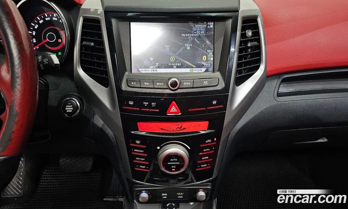 SsangYong TIBOLI 2015 1.6 автомат (гидро), фото 14