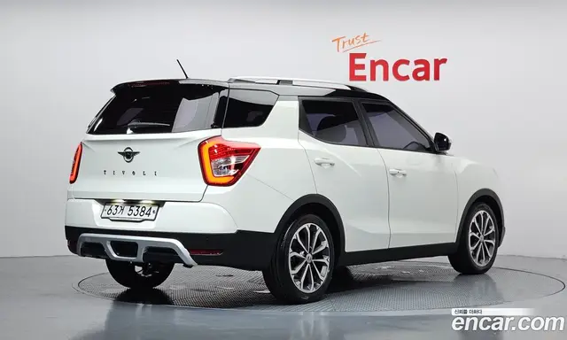 SsangYong TIBOLI 2016 1.6 автомат (гидро), миниатюра 2