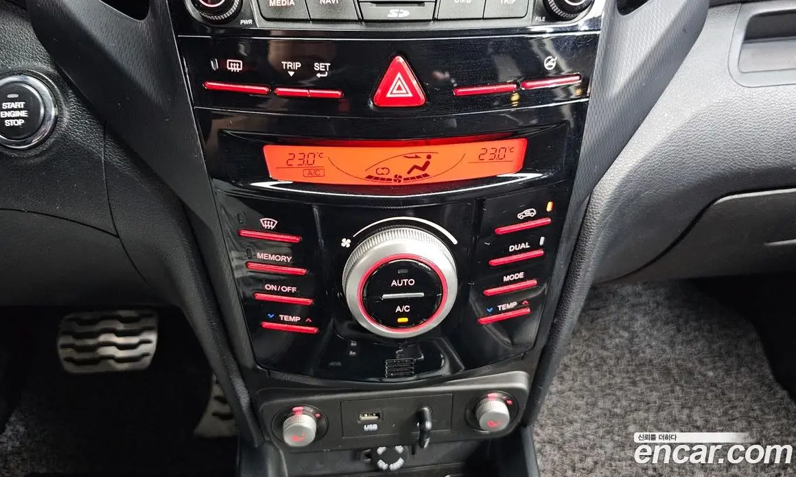 SsangYong TIBOLI 2016 1.6 автомат (гидро), фото 29