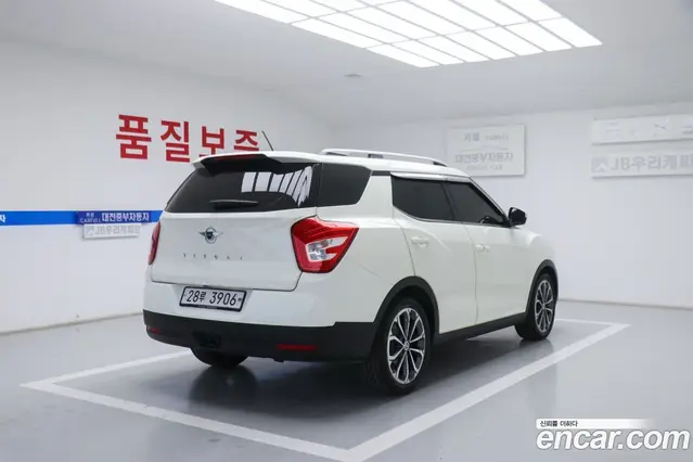 SsangYong TIBOLI 2017 1.6 автомат (гидро), миниатюра 3