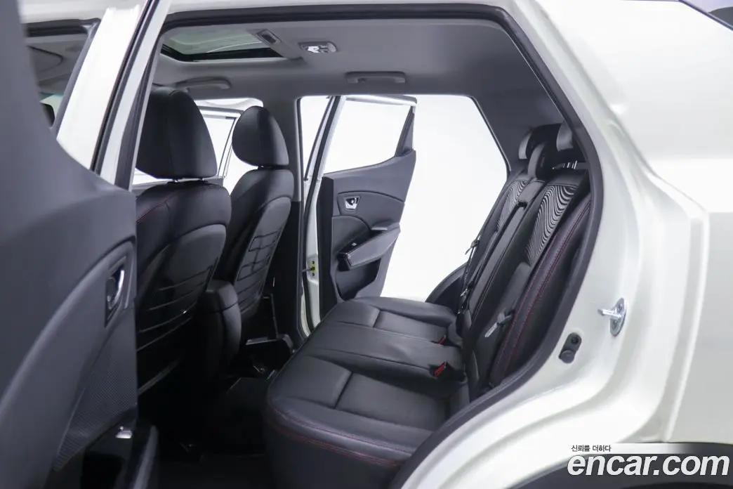 SsangYong TIBOLI 2017 1.6 автомат (гидро), фото 10