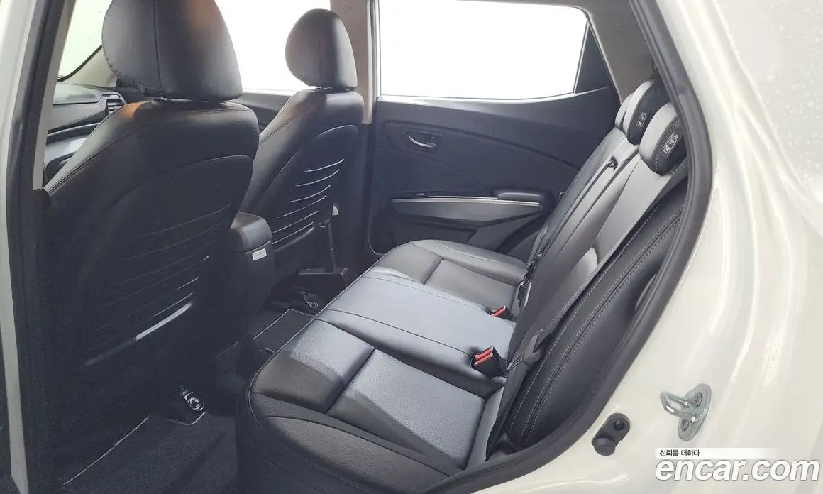 SsangYong TIBOLI 2020 1.6 автомат (гидро), фото 17