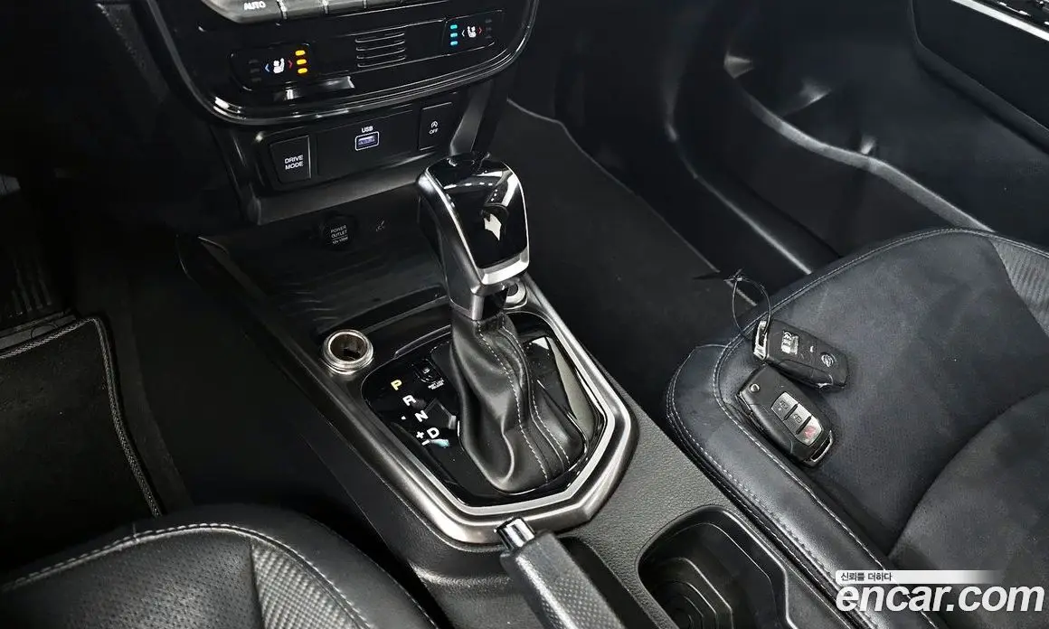 SsangYong TIBOLI 2022 1.5 автомат (гидро), фото 9 SsangYong TIBOLI 2022 1.5 автомат (гидро), фото 9