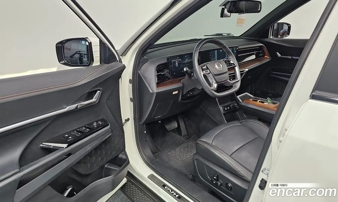 SsangYong Torres 2024 0.2 автомат (гидро), фото 13