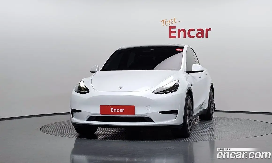 Tesla Model Y 2023 0.2 автомат (гидро), фото 3