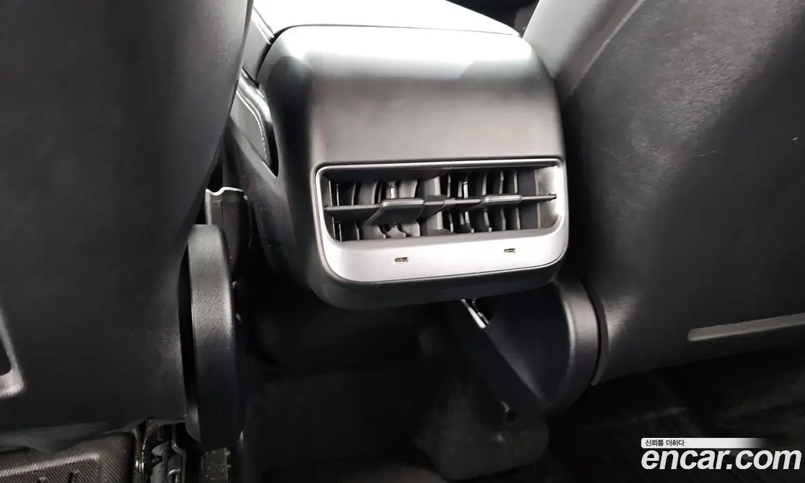 Tesla Model Y 2023 0.2 автомат (гидро), фото 24