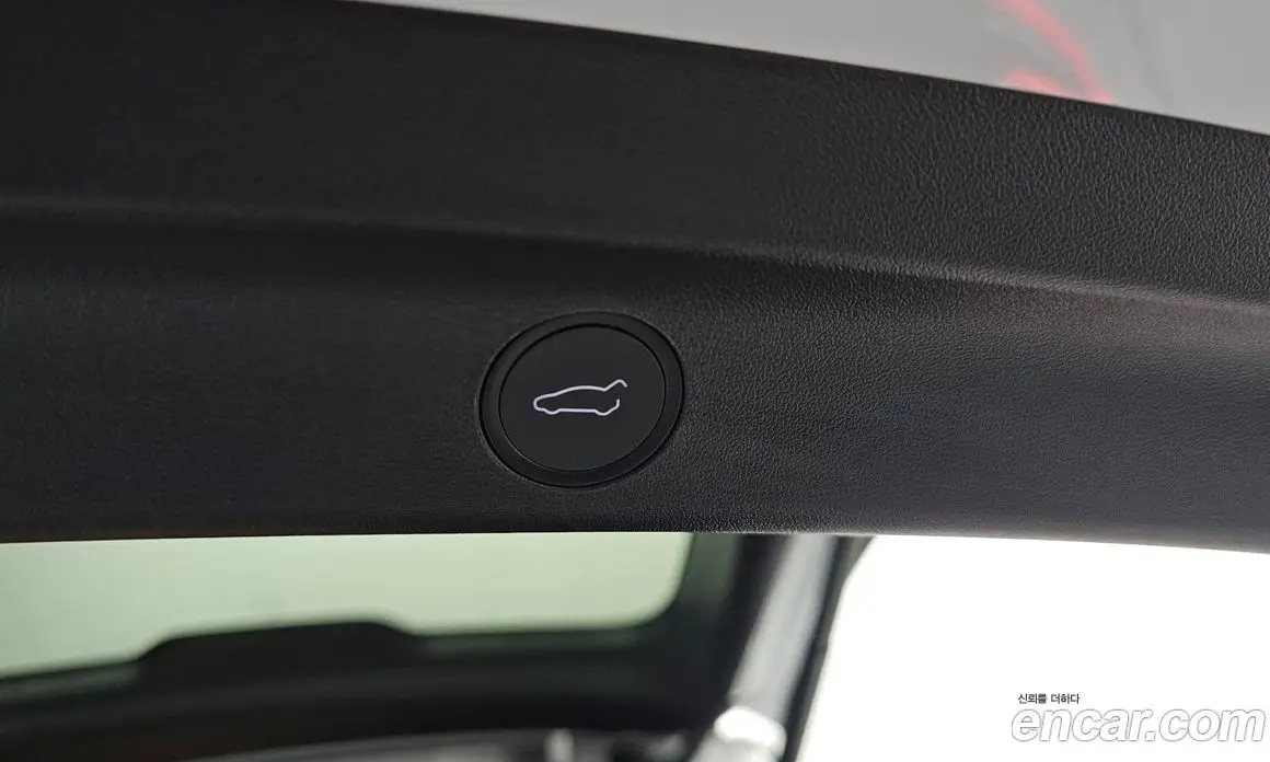 Tesla Model Y 2023 0.2 автомат (гидро), фото 30