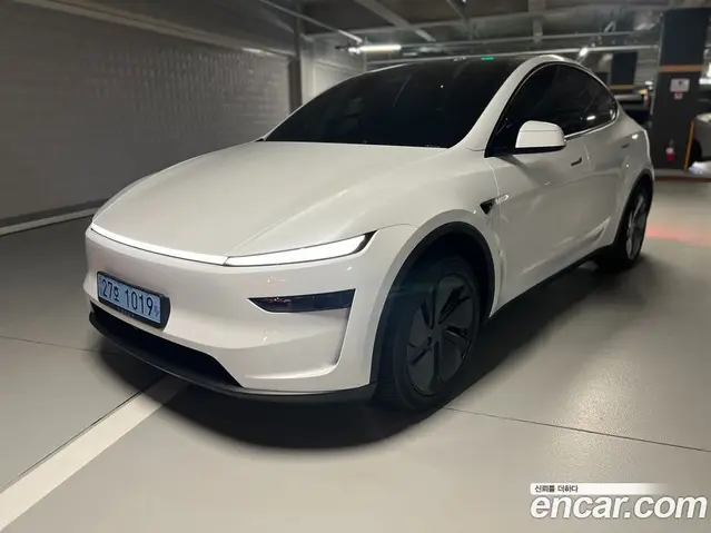 Tesla Model Y, 2026, 883 км