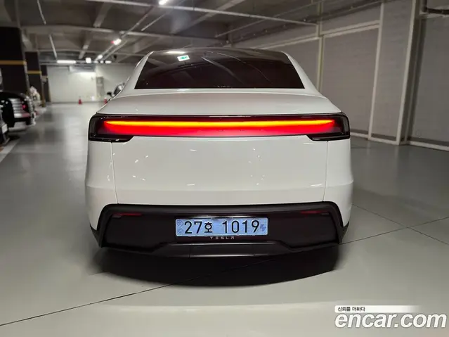 Tesla Model Y 2026 0.2 автомат (гидро), миниатюра 6