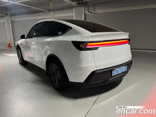 Tesla Model Y 2026 0.2 автомат (гидро), миниатюра 7