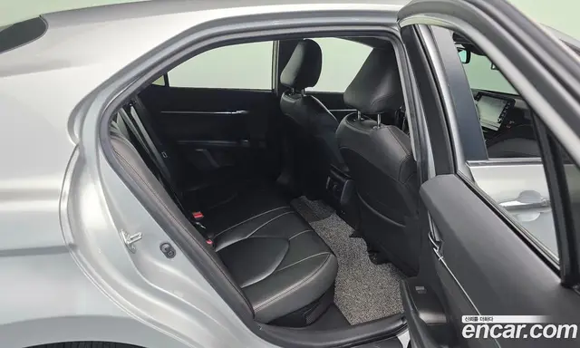 Toyota Camry 2022 2.5 автомат (гидро), миниатюра 12