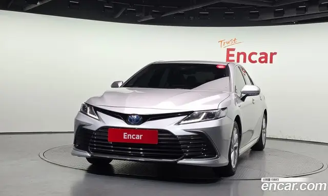 Toyota Camry 2022 2.5 автомат (гидро), миниатюра 3